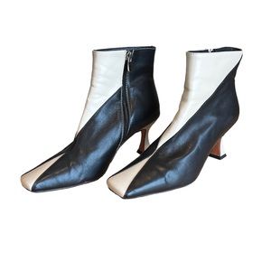 Square Toe Bicolor Pin Heel Ankle Boots Women's 38 Cream / Black